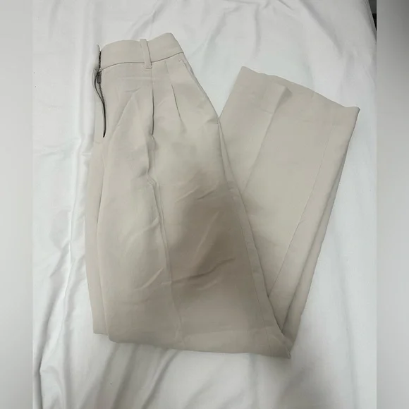 ARITZIA Effortless Pants various sizes - Picture 6 of 12